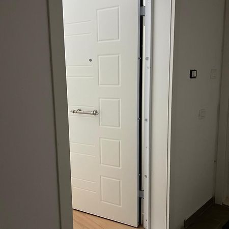 Atrium Apartment Тирана Экстерьер фото